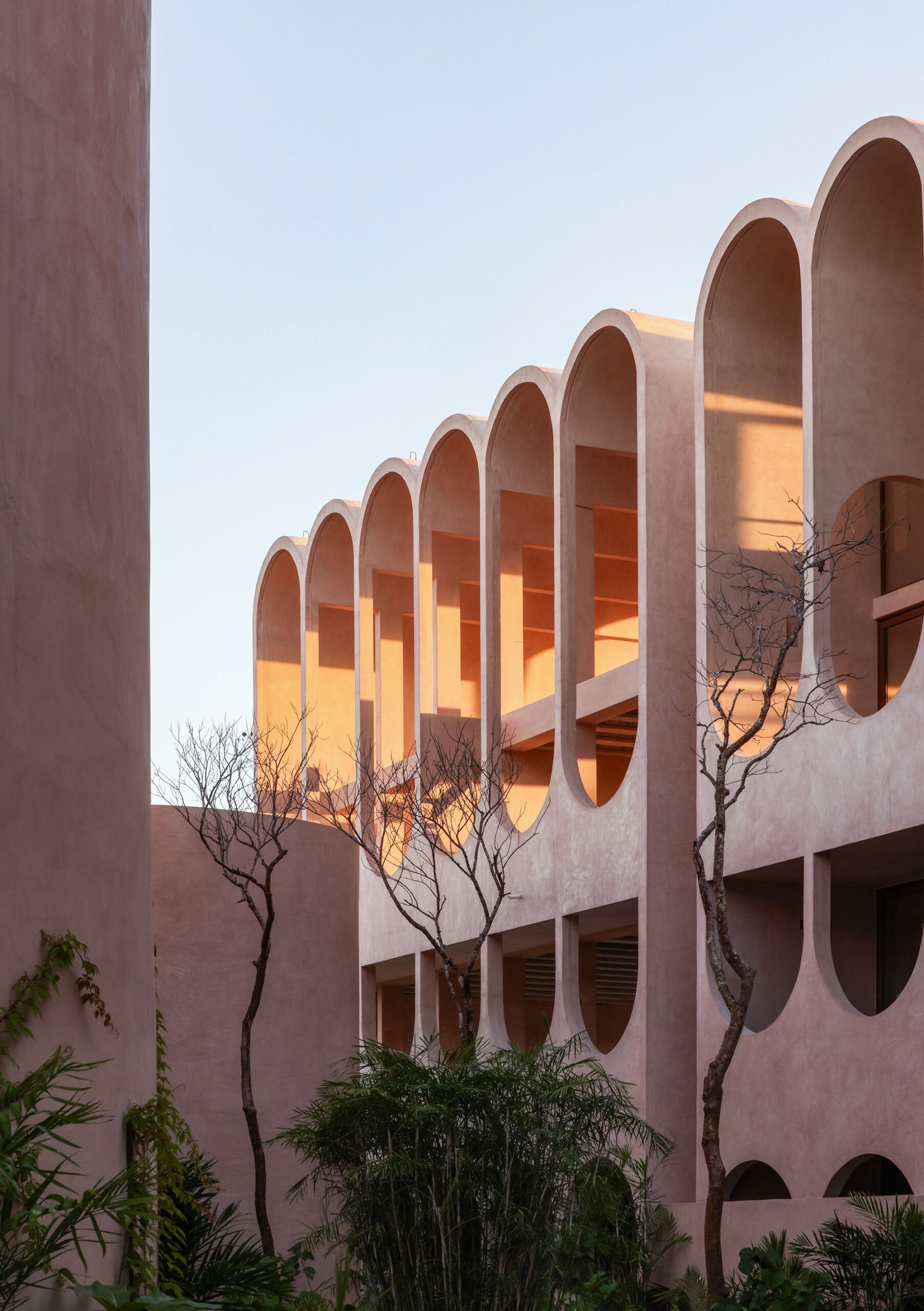 〈バベル(Babel)〉V Taller