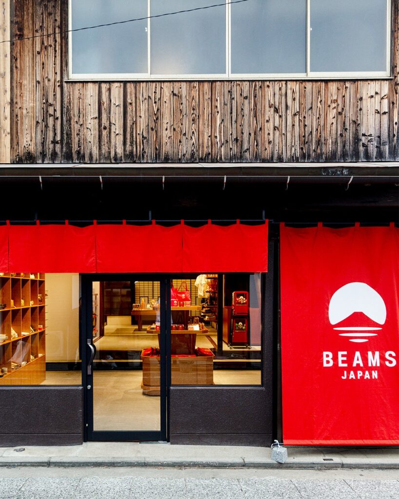 「ビームス ジャパン 太宰府店」にて福岡花ござアイテムを展開掛川織い草暖簾とともに 地域の工芸文化を発信 | 株式会社イケヒコ・コーポレーションのプレスリリース 「ビームス ジャパン 太宰府店」にて福岡花ござアイテムを展開掛川織い草暖簾とともに 地域の工芸文化を発信 | 株式会社イケヒコ・コーポレーションのプレスリリース