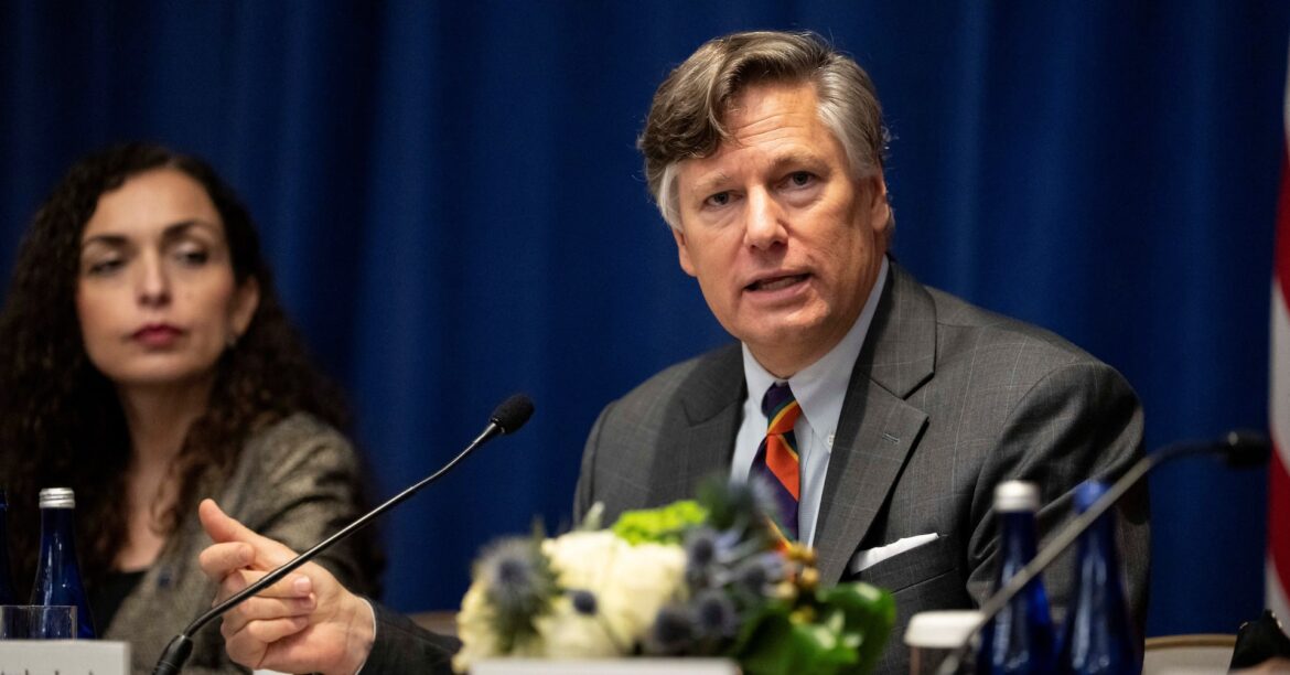 EUの政策は米欧協力損なう、米国務副長官がXへの制裁金批判 | ロイター EUの政策は米欧協力損なう、米国務副長官がXへの制裁金批判 | ロイター