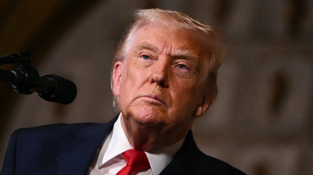 エプスタインがラリー・ナサールに宛てたとされる書簡、「我が国の大統領」は「若くて陽気な少女たち」を愛していたと述べている