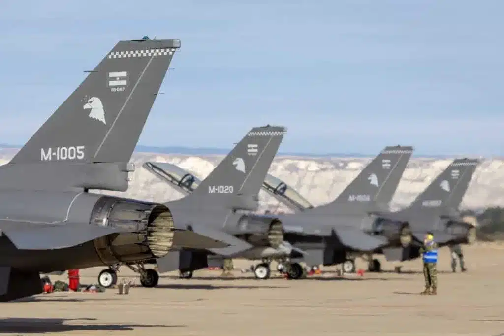 F-16 リオクアルト