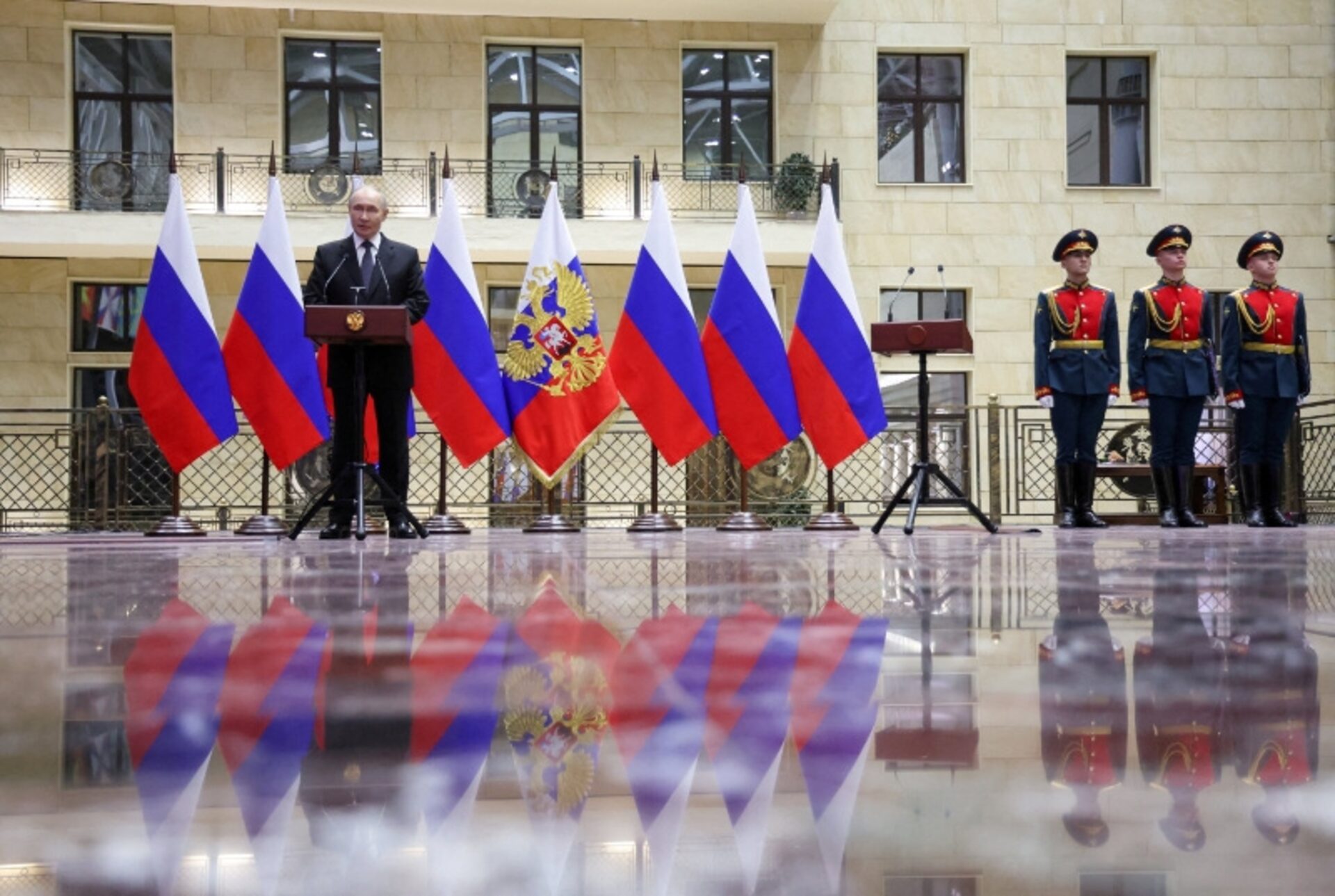 プーチン氏、領土交換の可能性示唆 ドンバス全域の確保望む=現地紙