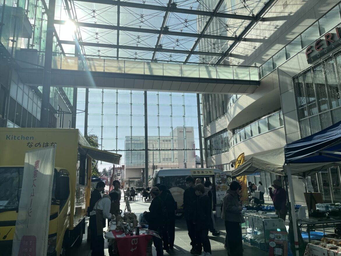 【富山市】グランドプラザで「ゼロニイ Christmas MARKET」開催 2025年12月6日に雑貨やグルメが集結 | 号外NET 富山市 【富山市】グランドプラザで「ゼロニイ Christmas MARKET」開催 2025年12月6日に雑貨やグルメが集結 | 号外NET 富山市