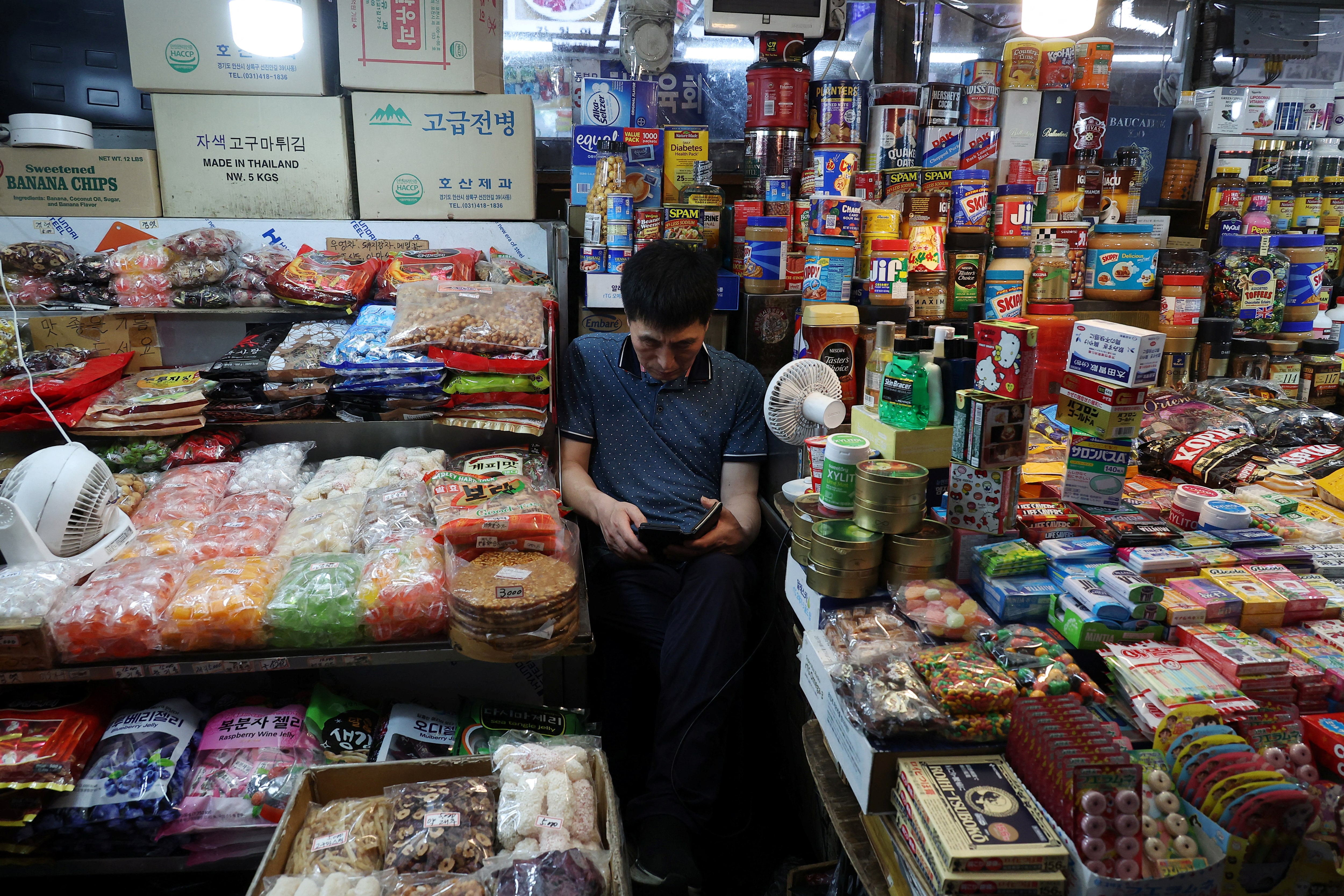 韓国ＣＰＩ、11月は前年比＋2.4％　金利は当面据え置きの見方