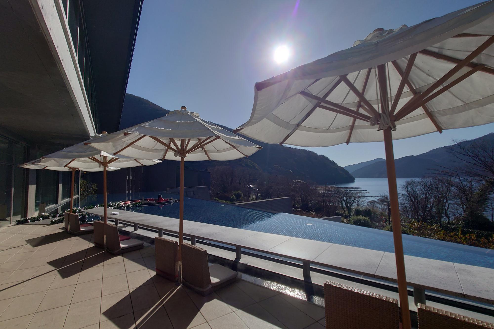 12月のテラスの足湯