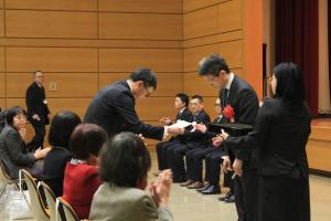 厚生労働大臣表彰　賞状授与