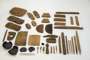 馬場屋敷遺跡から出土した多様な木製品