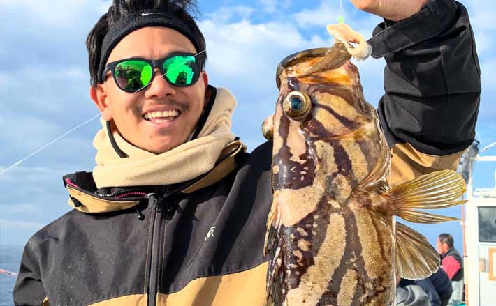 底物五目釣りでレア魚『カケハシハタ』が浮上!【船のエサ釣り最新情報/愛知・静岡】 | TSURINEWS 底物五目釣りでレア魚『カケハシハタ』が浮上!【船のエサ釣り最新情報/愛知・静岡】
