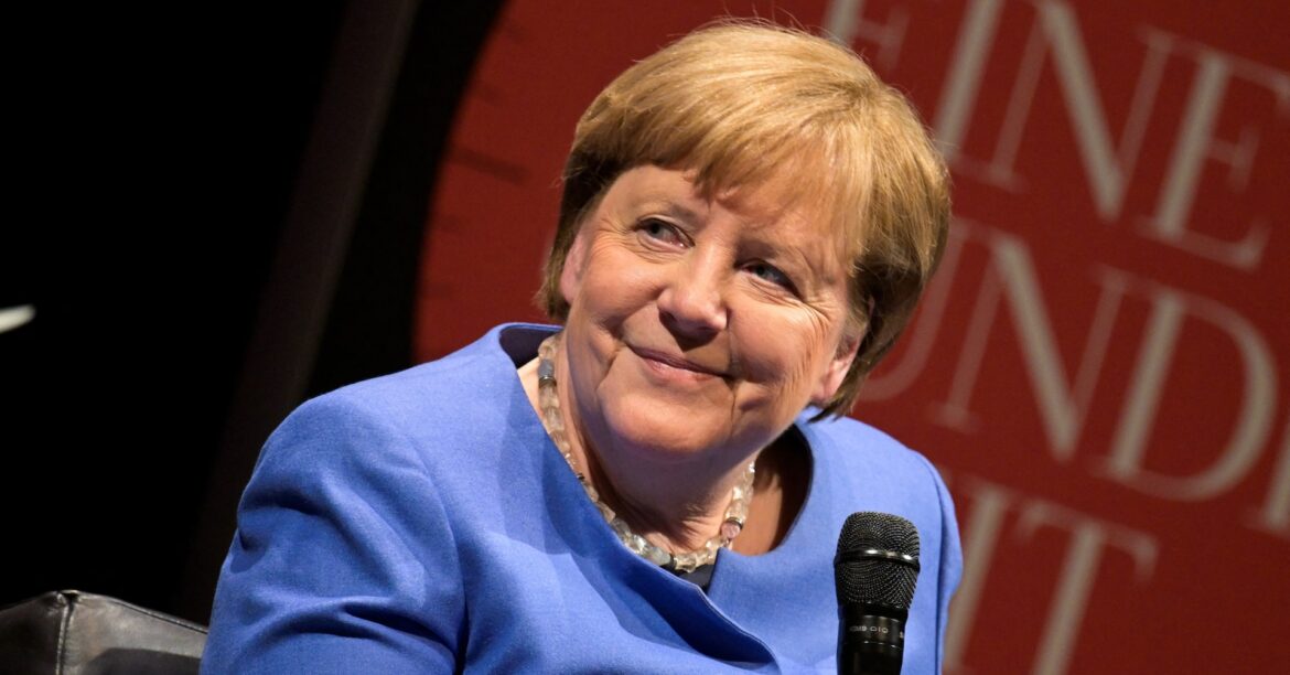 EU、対ロ協議でドラギ氏かメルケル氏の起用を検討=FT | ロイター EU、対ロ協議でドラギ氏かメルケル氏の起用を検討=FT | ロイター