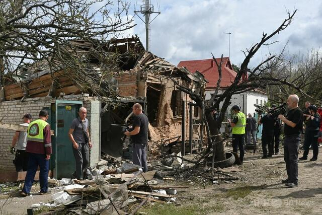 ロシア・ウクライナ双方が民間施設攻撃、スーパーやバス停 10人死亡