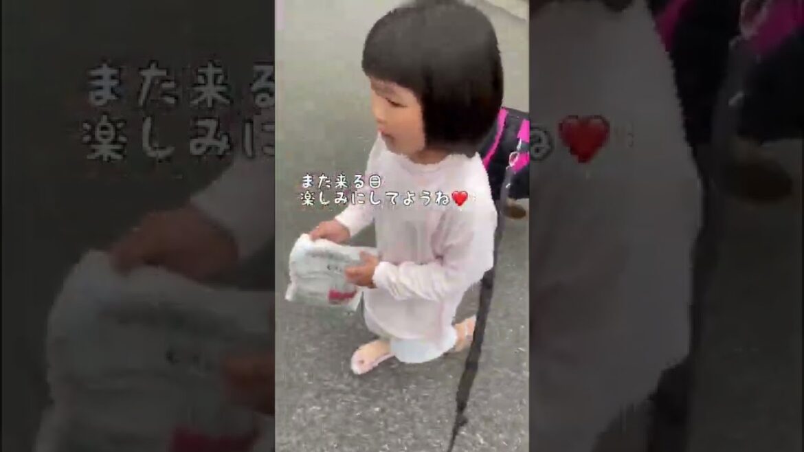 【大型犬】本当は怖いのに遊んでくれる女の子とロットワイラー #shorts