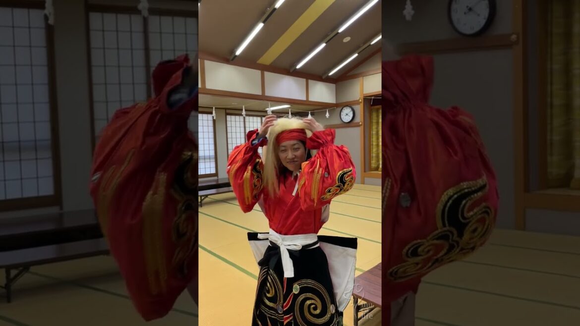 【本気の鬼になってみた】稲成神社の節分祭にお邪魔しました | ボーダーコリーのレイとオーストラリアンシェパードのハルが楽しめるお庭ドッグランDIY | 島根県津和野町で田舎暮らし | #shorts