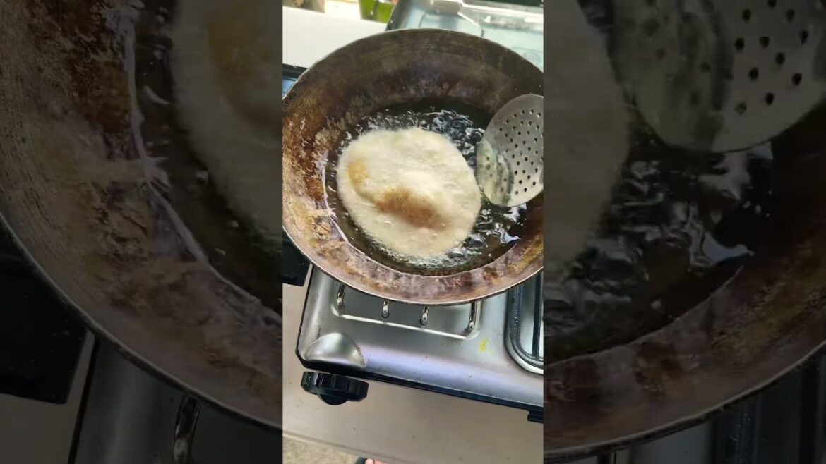 Puri #youtubeshorts #food #indiancurry #chefsnextdoor #chefsteps ##chefselection#foodie #puri