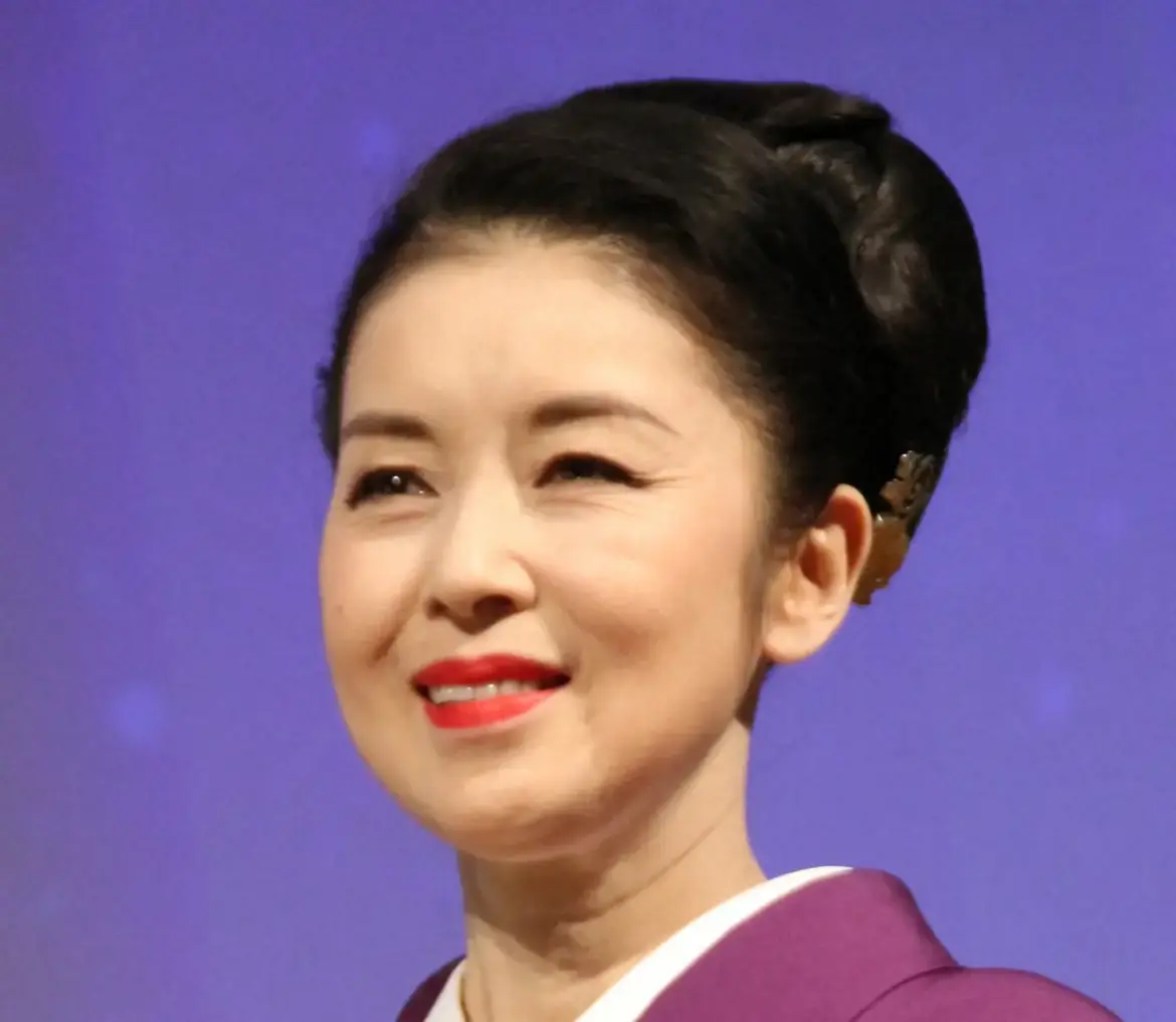 藤あや子「新しい家族が増えました」と報告　保護した3匹目の愛猫「精一杯の愛情で見守りたい」 - スポニチ Sponichi Annex 芸能