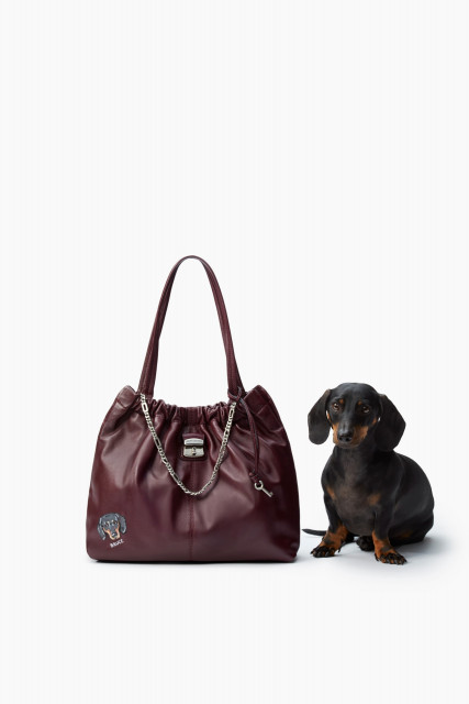 愛犬・愛猫の顔がバッグに!? 大阪に「MARC JACOBS」限定ポップアップ!(anna(アンナ))|dメニューニュース(NTTドコモ) 愛犬・愛猫の顔がバッグに!? 大阪に「MARC JACOBS」限定ポップアップ!