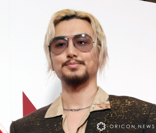 藤井 風が『徹子の部屋』初出演　“犬”衣装＆即興演奏で黒柳徹子と「ご飯」の約束も