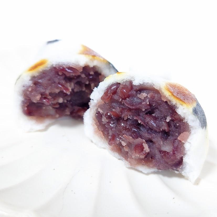 輝きを放つ粒立ちの小豆は、まるで猫の目のよう