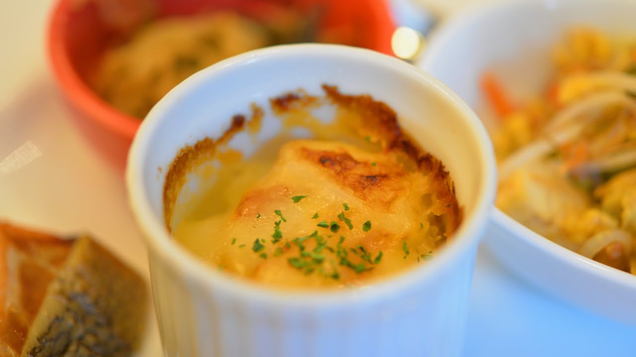 First breakfast at Hotel JAL City Naha ホテルJALシティ那覇の最初の朝食はバイキングでなく選んでない卵