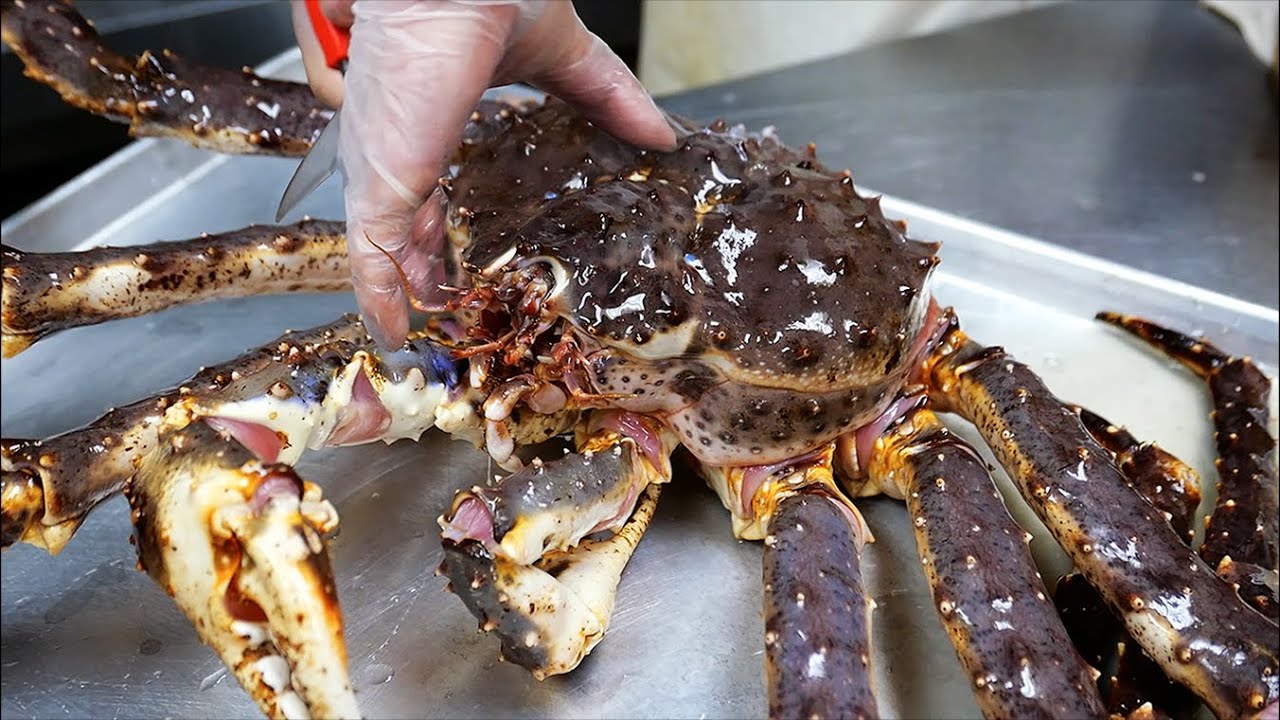 Жареный краб. Жареный краб Тайланд. Самый большой жареный краб. King Crab.