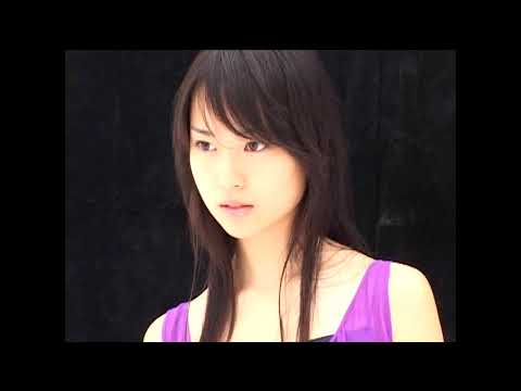 戸田恵梨香10代の頃の今では貴重なグラビア映像 - Videos | WACOCA JAPAN: People, Life, Style