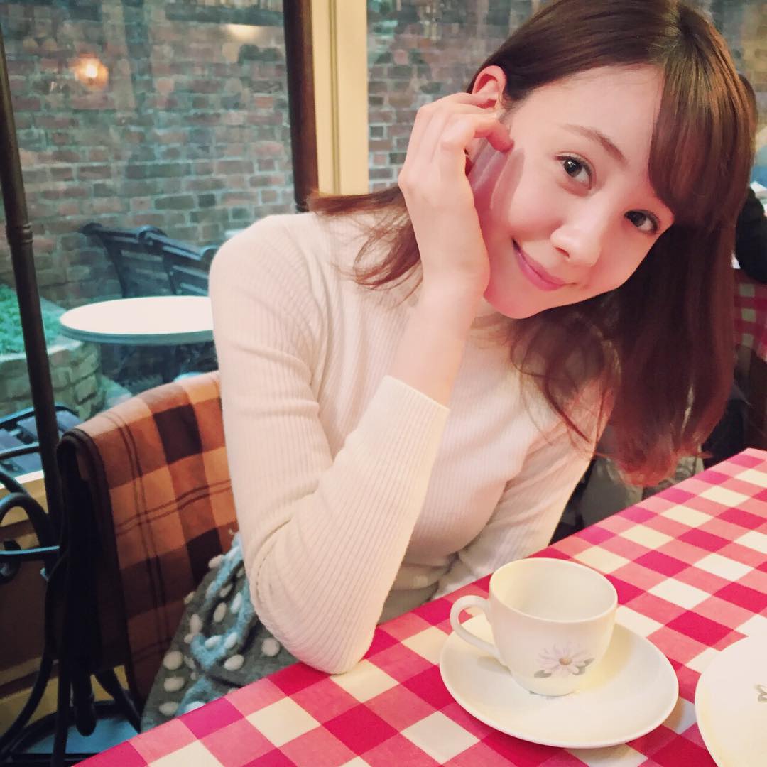 トリンドル玲奈 お茶中 Wacoca