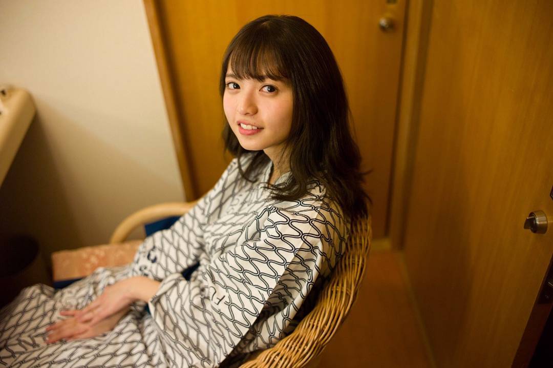 齋藤飛鳥 撮影前の温泉浴衣のメイクシーン おはようあしゅ 潮騒 メイク中 齋藤飛鳥思い出プレイバック&hellip; WACOCA