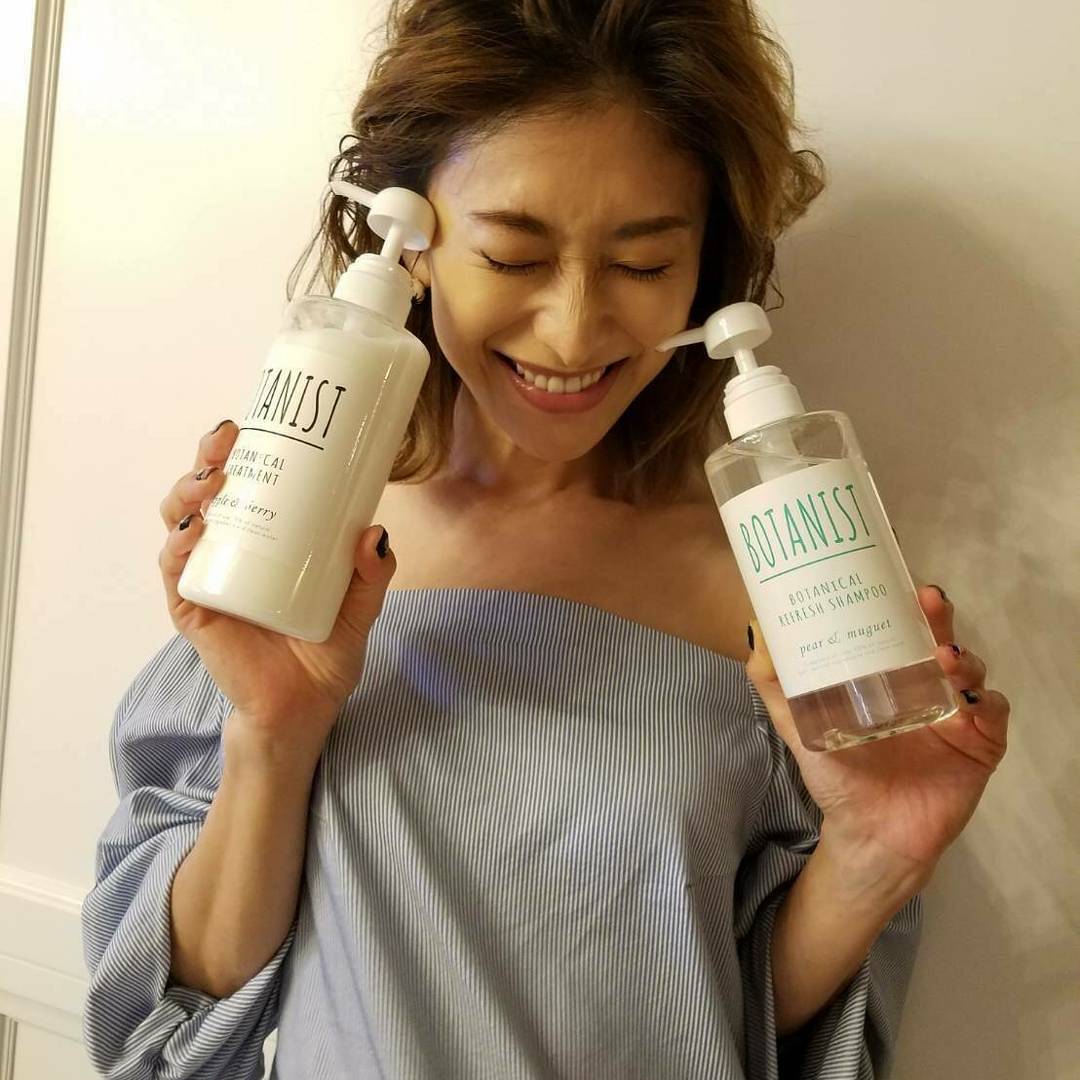 山田優 Botanistの夏限定 リフレッシュシャンプー 香りフェチでも大満足の wフレグランス しかもuvダメージをケア 全国のドラッグストアで買えるよ Wacoca Japan People Life Style 山田優 Botanistの夏限定 リフレッシュシャンプー 香りフェチでも大満足の wフレグランス しかもuvダメージをケア 全国のドラッグストアで買えるよ Wacoca Japan People Life Style