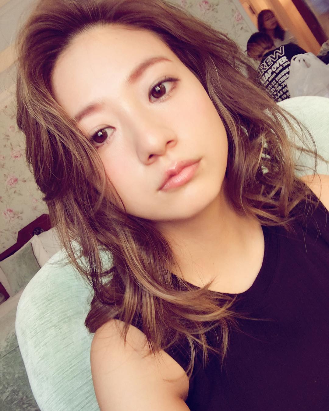 伊藤千晃 髪伸びたなぁ Longhair 伊藤千晃 どこまでのばそうかな 悩み中 Instahair Wacoca