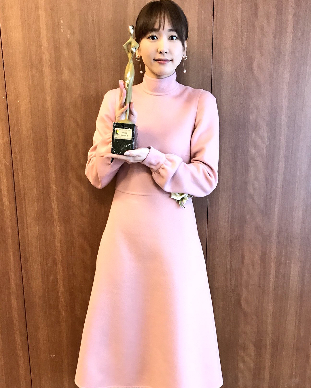 新垣結衣 新垣結衣 東京ドラマアウォード17 主演女優賞を受賞しました 皆様いつも暖かい応援ありがとうございます 新垣結衣 ガッキー Arag Wacoca Japan People Life Style 新垣結衣 新垣結衣 東京ドラマアウォード17 主演女優賞を受賞しました 皆様いつも暖かい応援ありがとうございます 新垣結衣 ガッキー Arag Wacoca Japan People Life Style