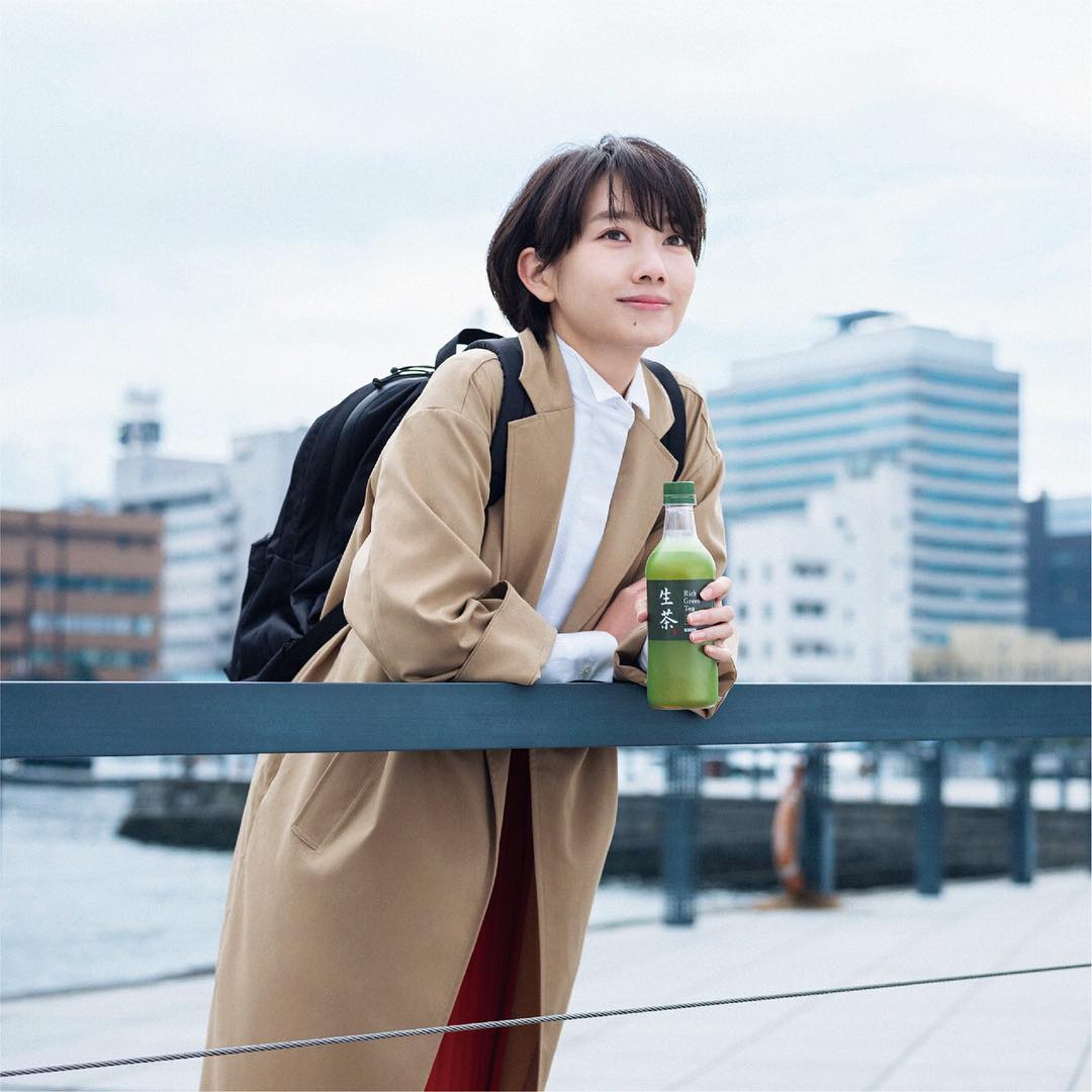波瑠 新しい生茶 発売になりました お散歩したいですねぇ Namacha Official 生茶 Wacoca Japan People Life Style 波瑠 新しい生茶 発売になりました お散歩したいですねぇ Namacha Official 生茶 Wacoca Japan People Life Style