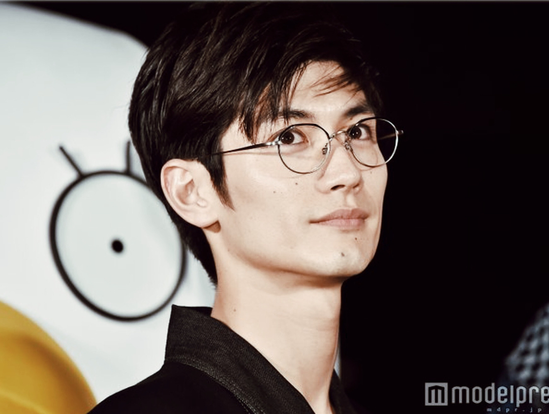 三浦春馬 bostonclub 眼鏡 glasses 銀魂 エリザベス そんなに 熱い眼差しで 見ないでおくれ\u2026