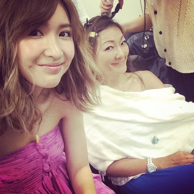 紗栄子 マキさんが 私の髪型マネしてる 笑 今日のマキさんはいつもと違う Wacoca Japan People Life Style