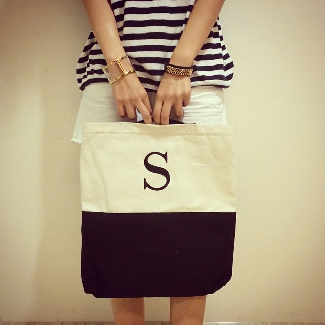 @紗栄子: キラガで作ったバッグ。 テレビ朝日通販ロッピング にて、「紗栄子×キラキラ Girly mama 5WAYイニシャルバッグ」で販売