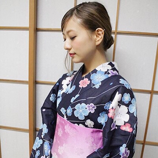 伊藤千晃 イトーヨーカドー 恋浴衣 なでしこ ネイビー a Itoyokado 恋浴衣 Yukata イトーヨーカドー なでしこ Flower Wacoca Japan People Life Style