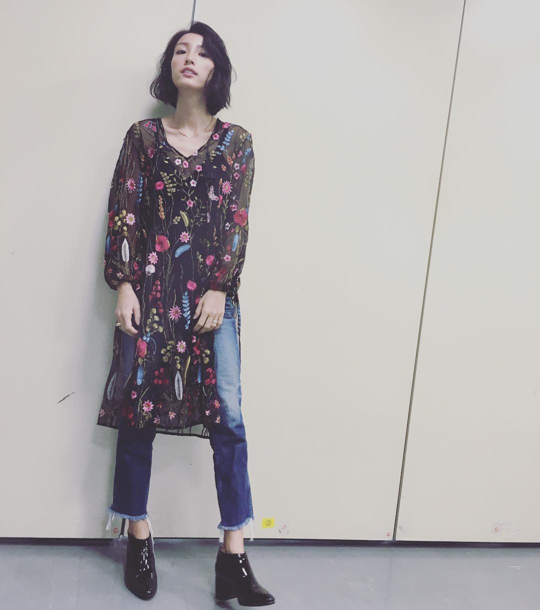 木下優樹菜 るるーるん だいぶまえに買った Zara の刺繍かわいっ シフクテキナユキナ ボ部 ショートボブ 切りっぱなし 前下がり 赤バイオレット Wacoca Japan People Life Style