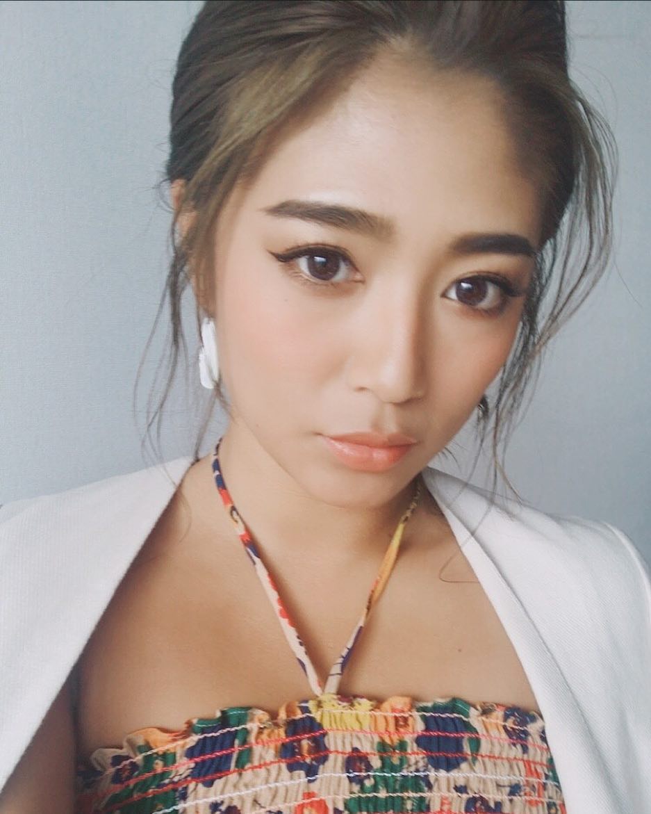 今井華 結婚式は いつも ほぼ Self Hair Make だよ 昨日は Hairアレンジが うまくできた日だった笑 髪はこの前 Risel Xoxo で 綺麗 Wacoca Japan People Life Style