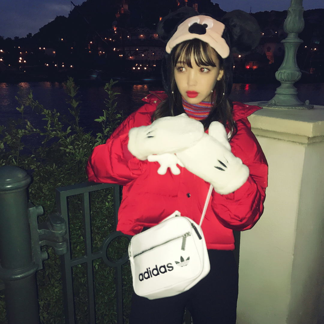 藤田ニコル ディズニーで少し 遊んでったの ミッキーコーデな私服にしたよ Ootd Wacoca Japan People Life Style 藤田ニコル ディズニーで少し 遊んでったの ミッキーコーデな私服にしたよ Ootd Wacoca Japan People Life Style