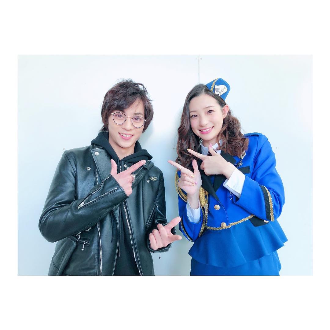 @足立梨花: 偶然出会った眼鏡の男はたかとでした。。。 #永田崇人 #ジャンフェス #ハイキュー #アヤメくんののんびり肉食日誌…
