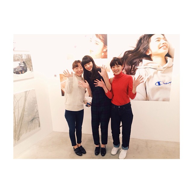 小松菜奈 皆さん今日は サイン会 手渡し会 写真展に来てくださって ありがとうございます みんな思い思いに 思ってる事を伝えてくれたり 手紙やプレゼント本当に嬉しかっ Wacoca Japan People Life Style 小松菜奈 皆さん今日は サイン会 手渡し会 写真展に来てくださって ありがとうございます みんな思い思いに 思ってる事を伝えてくれたり 手紙やプレゼント本当に嬉しかっ Wacoca Japan People Life Style