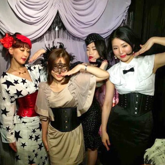 伊藤春香 はあちゅう 昨日は日本のファッションコルセットの第一人者 緑川ミラノさんにお会いしてお話を聞きました 6月28日にbs Tbsでオンエアされマフ ー インスタ日 Wacoca Japan People Life Style 伊藤春香 はあちゅう 昨日は日本のファッションコルセットの第一人者 緑川ミラノさんにお会いしてお話を聞きました 6月28日にbs Tbsでオンエアされマフ ー インスタ日 Wacoca Japan People Life Style