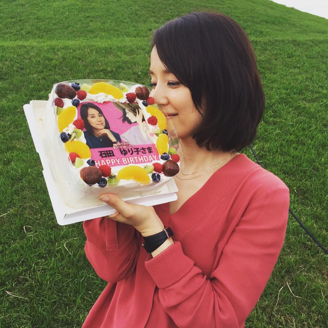 石田ゆり子 誕生日は感謝の日 今日までの日々に ありがとう 健やかな毎日でありますように Wacoca Japan People Life Style