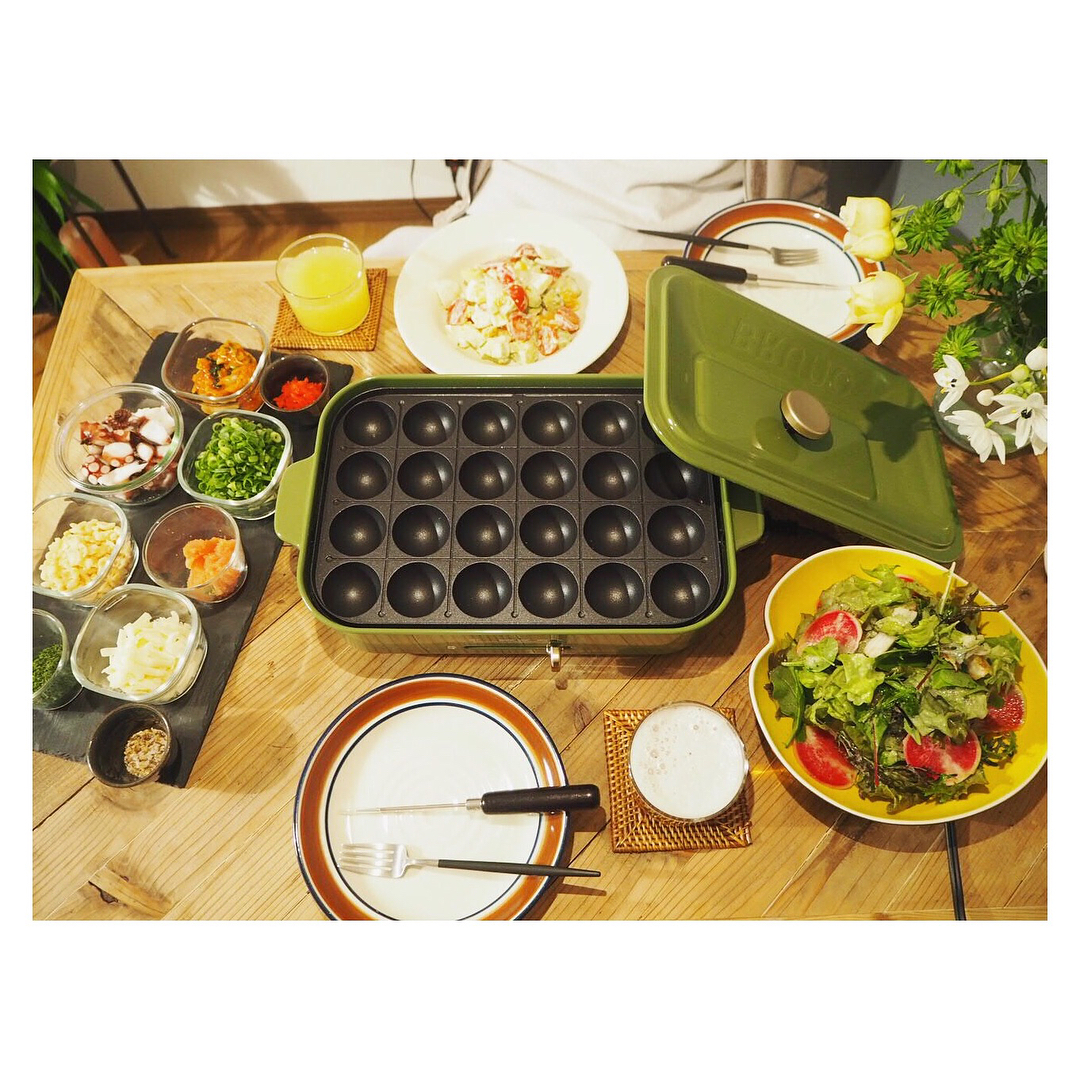 高山都 いえーい ずーっと欲しかったホットプレートのbrunoはニューカラーのオリーブグリーンに うん 可愛い やっぱり可愛い そして たこ焼きが楽しい 定番のタ Wacoca Japan People Life Style 高山都 いえーい ずーっと欲しかったホットプレートのbrunoはニューカラーのオリーブグリーンに うん 可愛い やっぱり可愛い そして たこ焼きが楽しい 定番のタ Wacoca Japan People Life Style