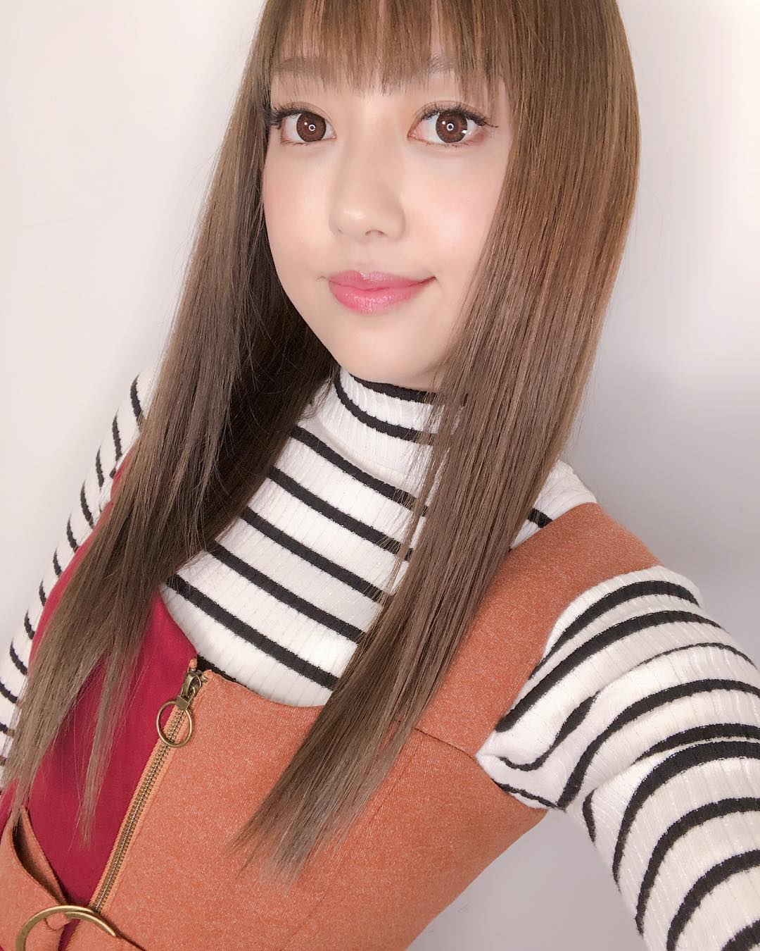 菊地亜美 New Hair 今後やりたい髪型があるから その前に縮毛かけてストレートに ボリューミーすぎる頭が すとんっとなって最高 タグ付けしてます ロングヘア Wacoca Japan People Life Style