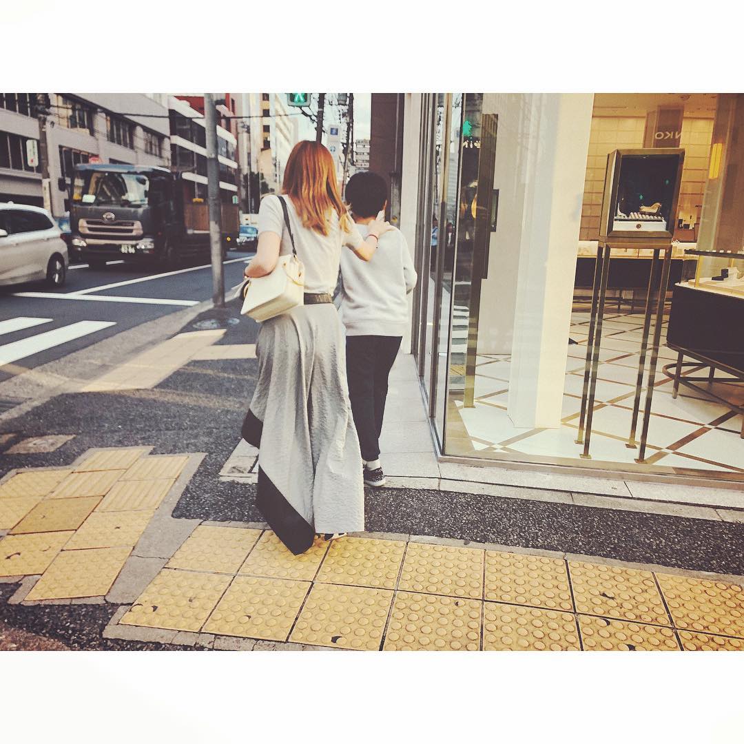 紗栄子 昨日のファッション 私 Tshirt Kith Skirt Loewe Bag Chloe Boots Fendi 長男 Sweat Zara Wacoca Japan People Life Style