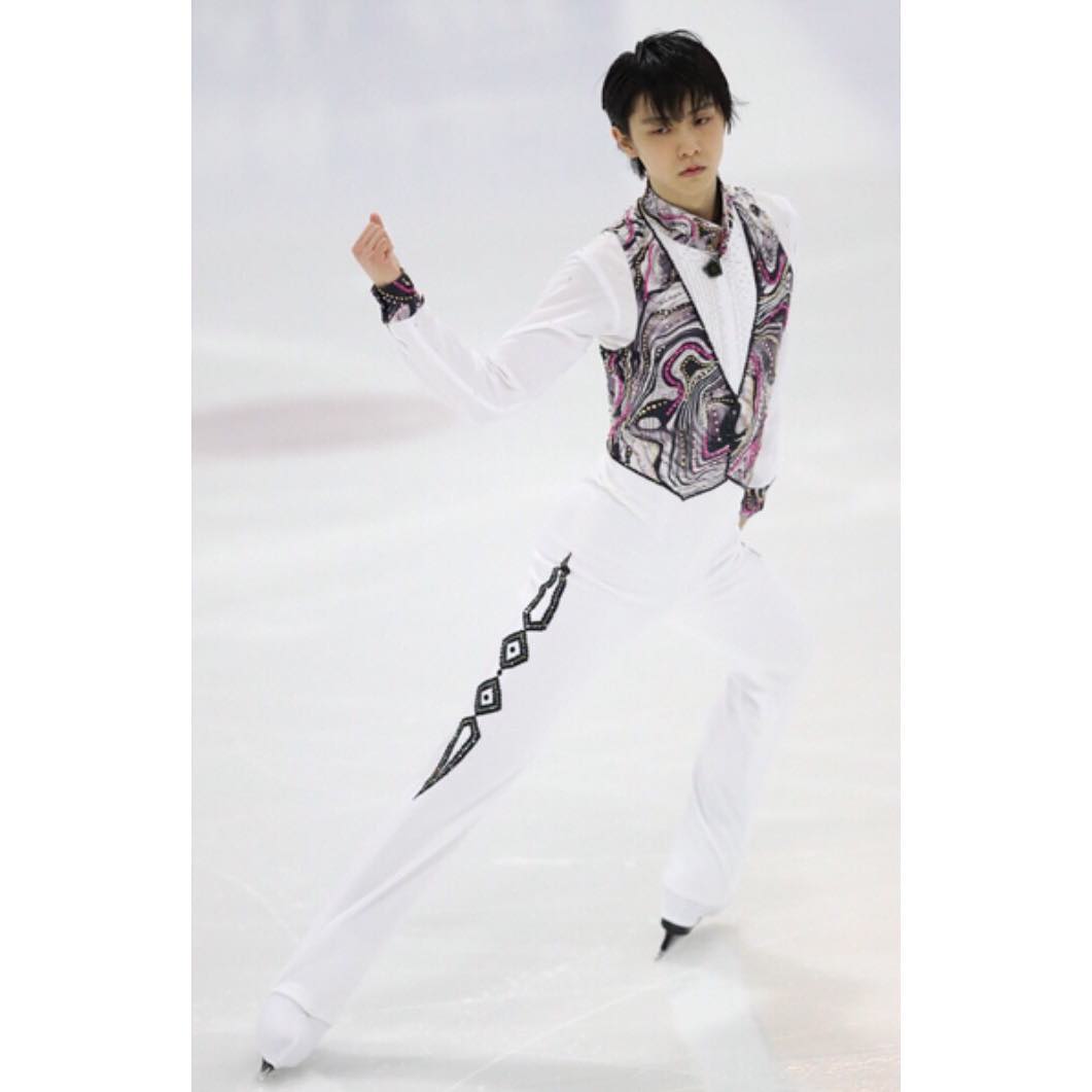 羽生結弦 ひたすら黒パンだった羽生さんが白パンとは新鮮だ 喫茶店でコーヒー持ってきてくれそう 羽生結弦 Yuzuruhanyu Autumnclassic Wacoca Japan People Life Style 羽生結弦 ひたすら黒パンだった羽生さんが白パンとは新鮮だ 喫茶店でコーヒー持ってきてくれそう 羽生結弦 Yuzuruhanyu Autumnclassic Wacoca Japan People Life Style