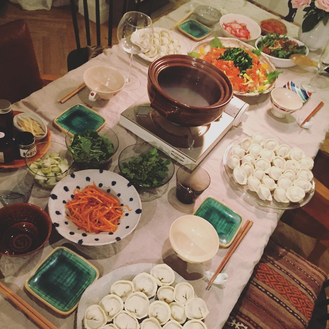 早坂香須子 水餃子パーティー中 大好きな友達の誕生日のために 鎌倉の邦栄堂の出来立て水餃子の皮をオーダーして いっぱいいっぱい包んだよ Wacoca Japan People Life Style 早坂香須子 水餃子パーティー中 大好きな友達の誕生日のために 鎌倉の邦栄堂の出来立て水餃子の皮をオーダーして いっぱいいっぱい包んだよ Wacoca Japan People Life Style