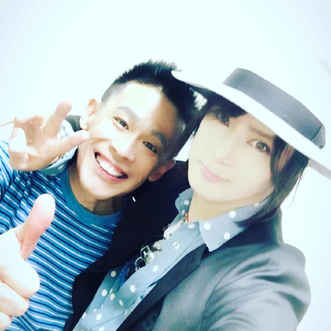 藤森慎吾 先日の火曜サプライズより 本番前に京さまはいつもメンバーといっぱい写真を撮ってくれます でも 京さまはsnsをやってないのでいつも これ藤森のなにかに載せておい Wacoca Japan People Life Style 藤森慎吾 先日の火曜サプライズより 本番前に京さまはいつもメンバーといっぱい写真を撮ってくれます でも 京さまはsnsをやってないのでいつも これ藤森のなにかに載せておい Wacoca Japan People Life Style