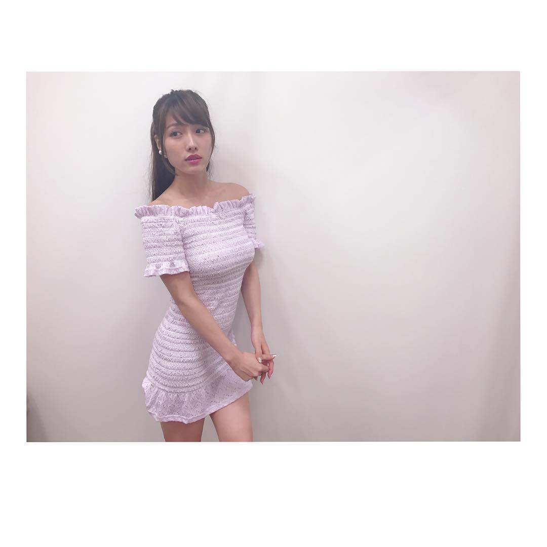 今野杏南 妄想マンデーの衣装 Lillillyのワンピース Lillilly ピタッとしてます 大人っぽく 髪型もシュッとしてます Wacoca Japan People Life Style 今野杏南 妄想マンデーの衣装 Lillillyのワンピース Lillilly ピタッとしてます 大人っぽく 髪型もシュッとしてます Wacoca Japan People Life Style