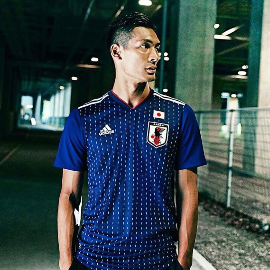 adidas 日本代表 ユニフォーム 槙野智章サイン入り - メルカリ adidas 日本代表 ユニフォーム 槙野智章サイン入り - メルカリ