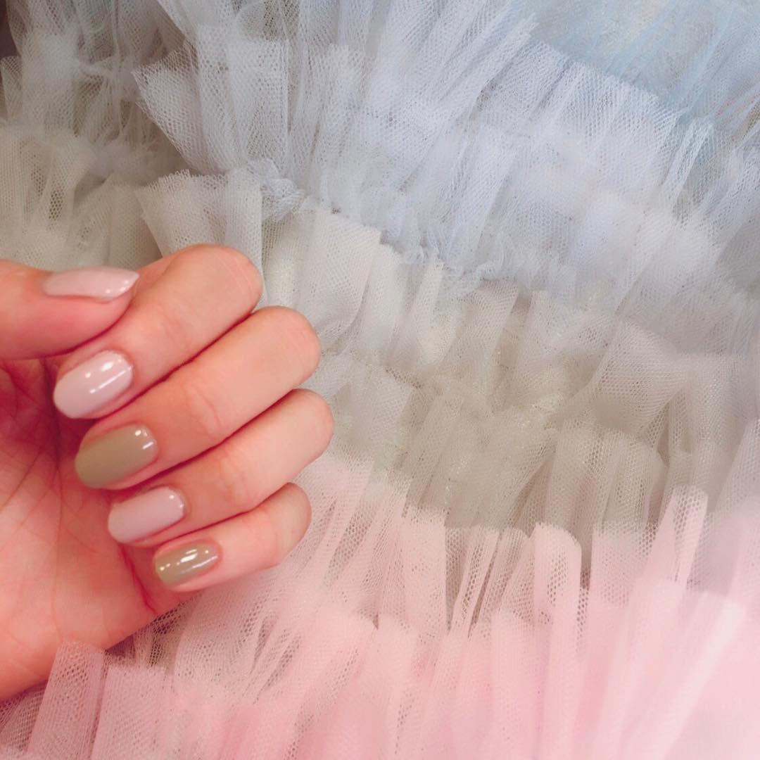 入山杏奈 最近のネイル事情 ここ数年はもっぱらマニキュア派 この 入山杏奈 最近のネイル事情 ここ数年はもっぱらマニキュア派 この